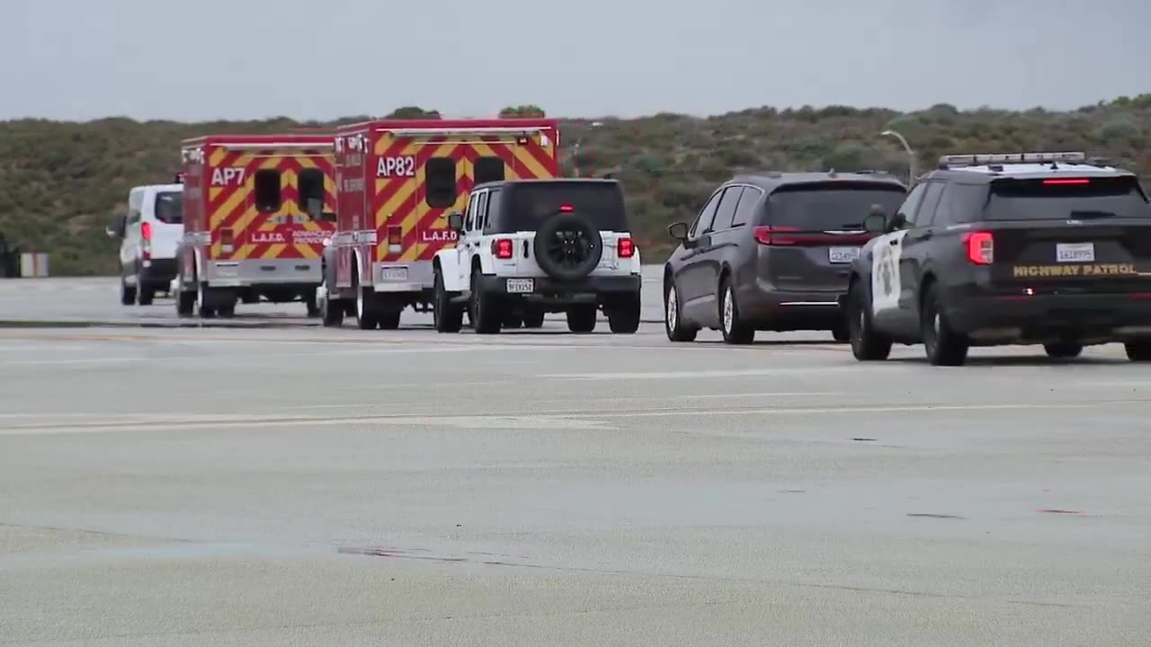 President Biden fighting climate change as he departs LAX in a 30-vehicle motorcade. WATCH