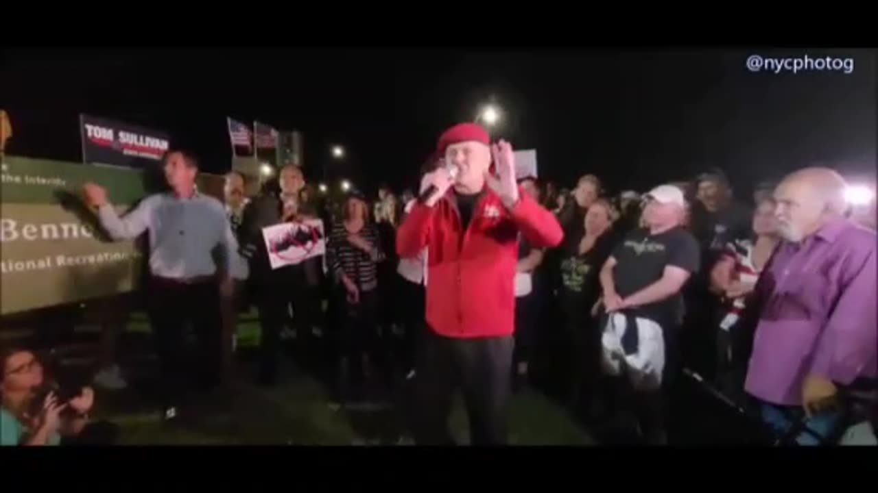 Curtis Sliwa THREATENS to shut NYC bridges down in protest of ILLEGAL IMMIGRATION