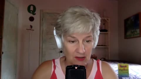 Lady Melody reads 1984-episode 19