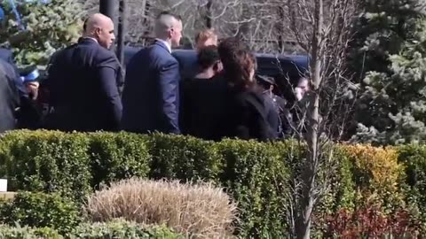 Did Governor Kathy Hochul Get Booted From Slain Officer's Wake?