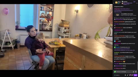 2023-01-20 (3bis.3) - emballage d'anniversaire - Twitch Triskelina (version avec chat)
