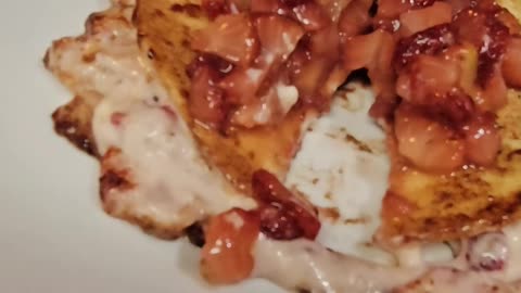 Super YUMMY Strawberry Cream Cheese Quesadilla - Fast and easy to make!