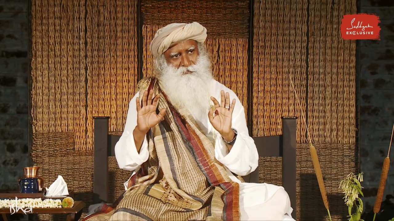 The Secret Behind Bruce Lees Lightning Speed - Sadhguru Exclusive