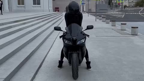 Women in the bike new video 👍😊