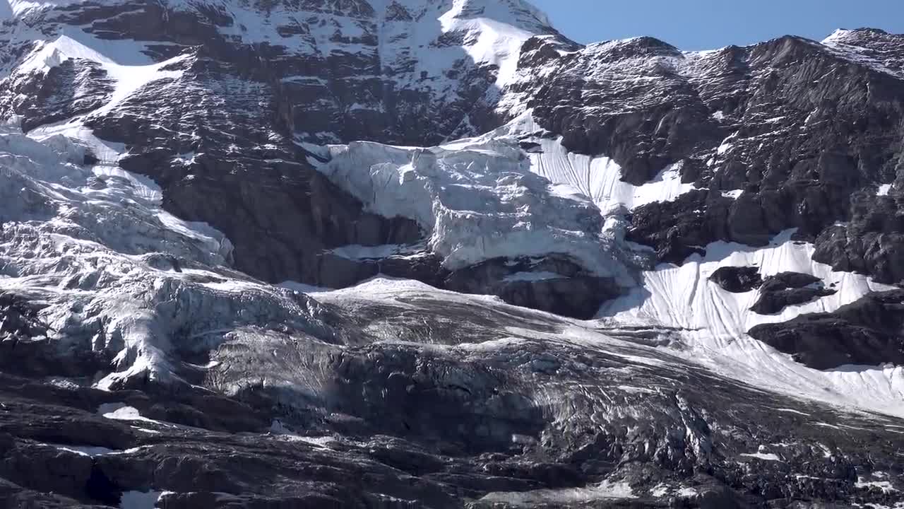 Grindelwald, Switzerland [Amazing Places 4K] (1)