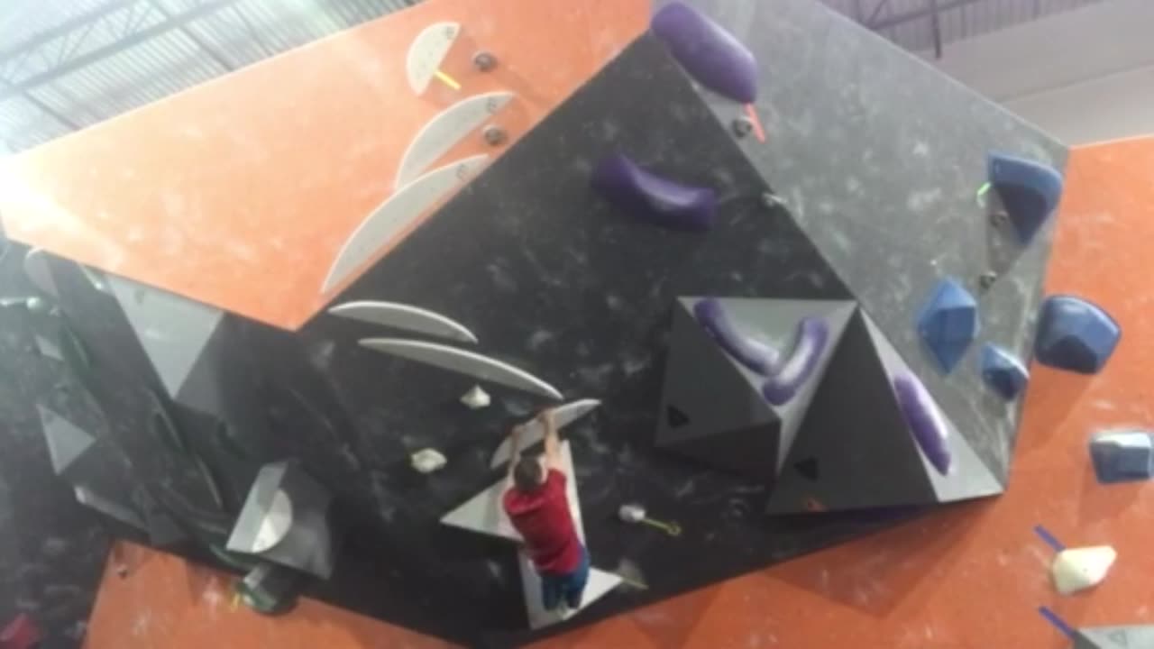 202304-05 Starting Over Bouldering after a Winter lay off