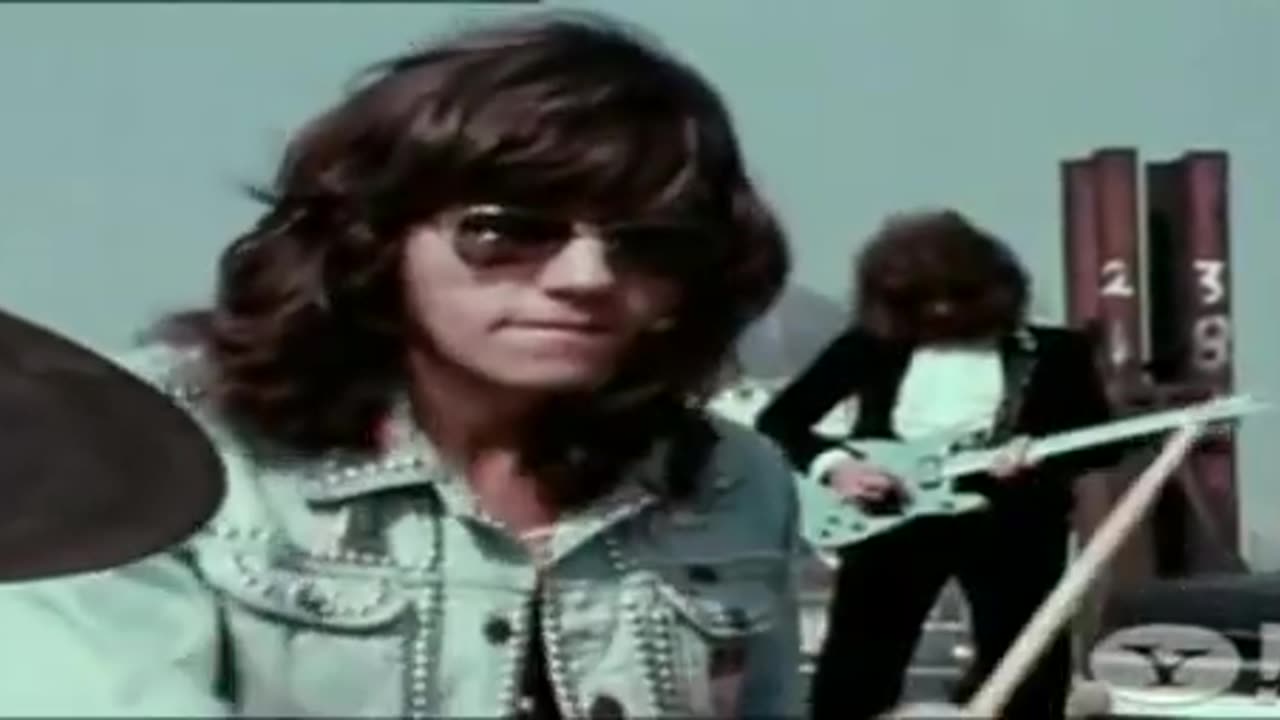 Electric Light Orchestra- Showdown