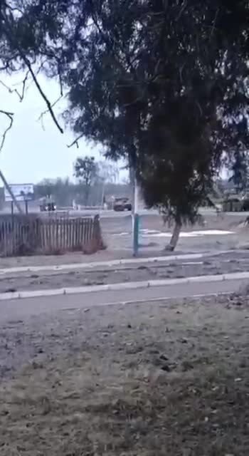A column of the Russian Armed Forces is heading along the Kyiv-Sumy highway, the footage was filmed
