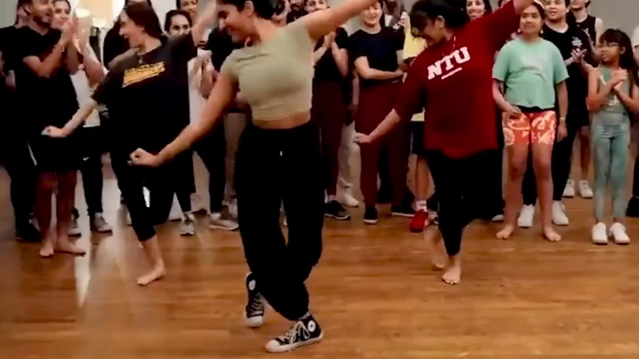 White Brown Black #Bhangra Dance VibeOnly Video | Karan Aujla