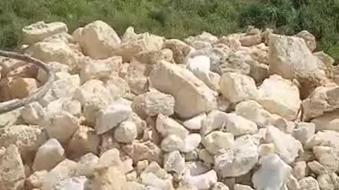 Quartz mineral mining