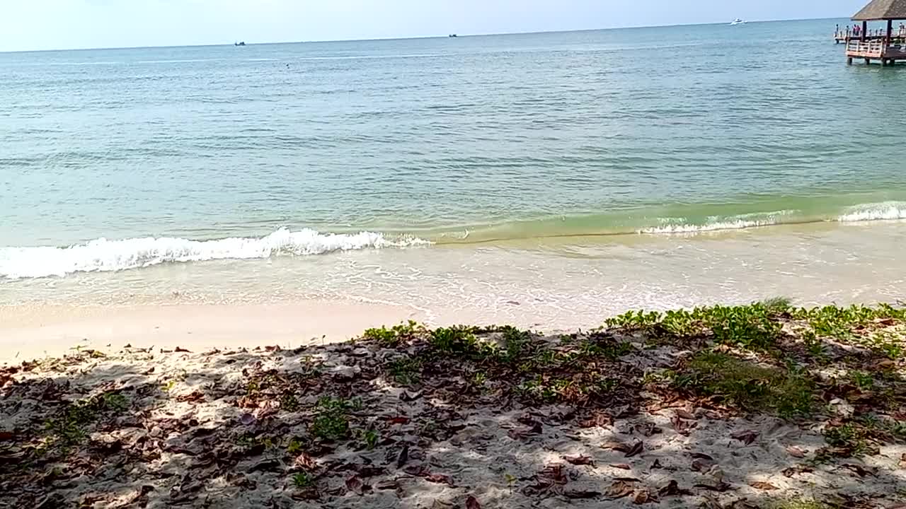 Retired traveler, Beach in Cambodia