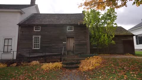 New England Fall Colors Road Trip_ Kancamagus Highway, Stowe, Sleepy Hollow(00h17m17s-00h19m27s)