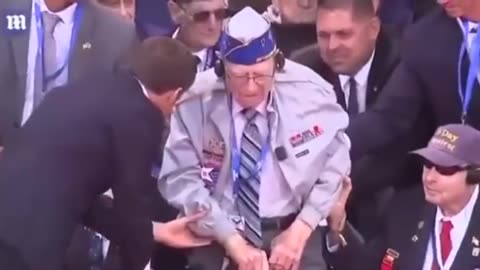 trump hugs a 96 year old war veteran respect