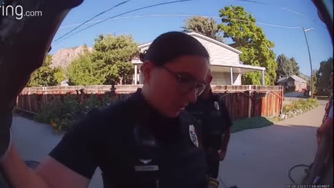 🔵🔴Officer gets her Ego crushed