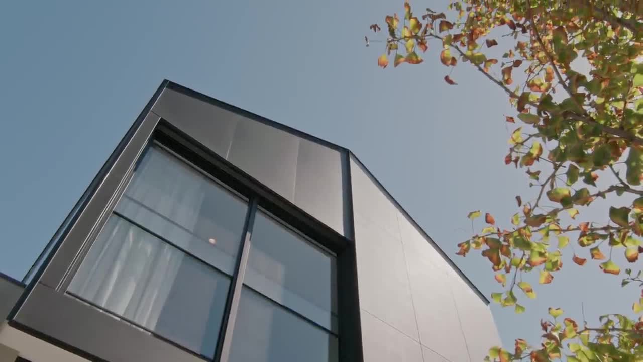Architect Designs a Dream House That Embraces Indoor-Outdoor Living (House Tour)