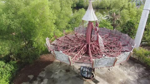 Top 10 Celebrity Homes Left Behind