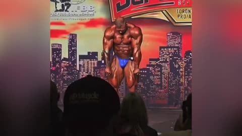 What Happened To Iain’s Chest? + Michal Krizo 2 Weeks Out Empro Classic + Samson Dauda at 320 LBS!