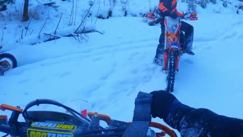 RIDING ON MY NEW KTM 300 !