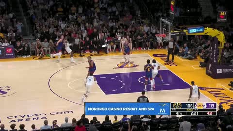 Anthony Davis yells in pain and grabs at his back after reaggravating injury vs Nuggets