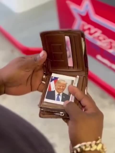 Missing the low gas prices and the leadership 😂