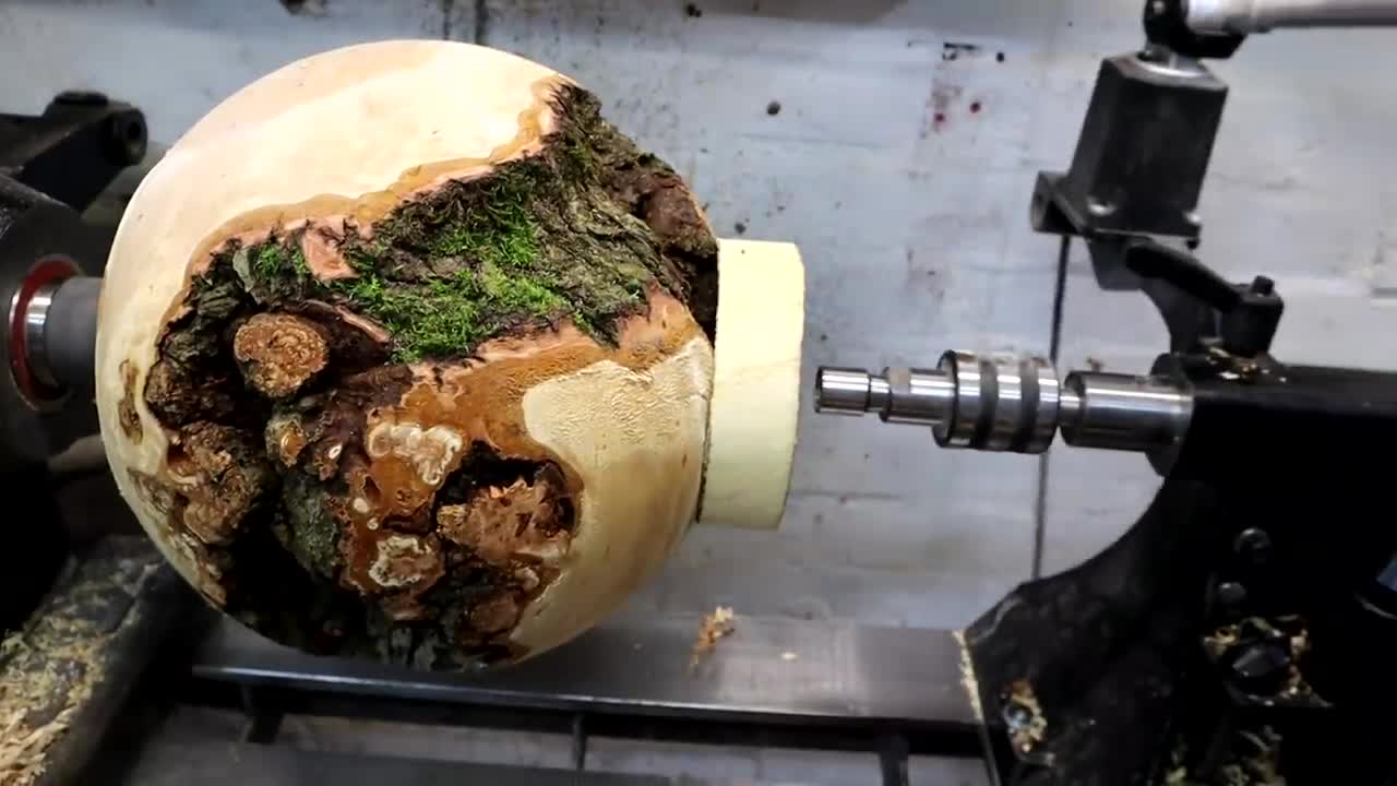 Woodturning - Planet Lamp