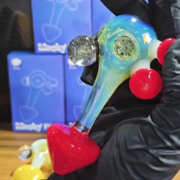 Add a touch of artistry to your collection with the 𝗜𝗖 𝗚𝗹𝗮𝘀𝘀 - 𝗠𝘂𝘀𝗵𝘆