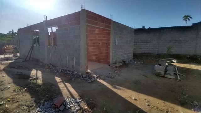 [ A Pequena Casa ] 8 - TERMINANDO AS PAREDES (Preparação para a Laje)
