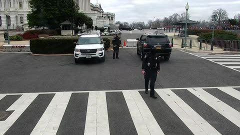 0687USCG00K25SouthBarricadePlaza_2021-01-06_13h00min01s273ms.mp4