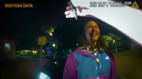 Psycho Bartender Laughs Crazily, Thinking She Can Avoid Arrest but Fails Badly!