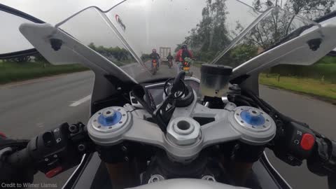 Triumph Daytona POV | Yoshimura | City Ride