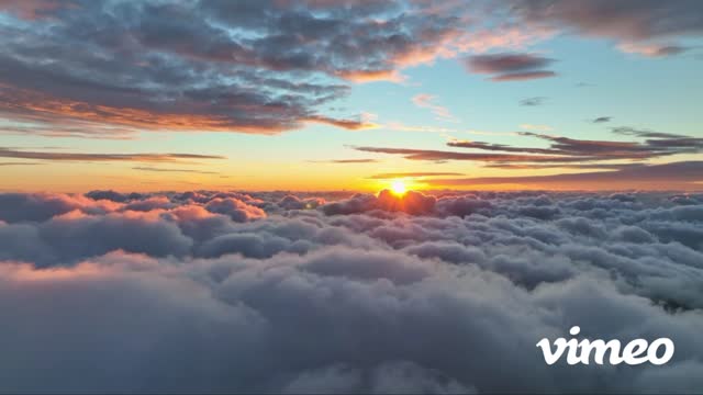 Relaxing lake side music - Clouds backround