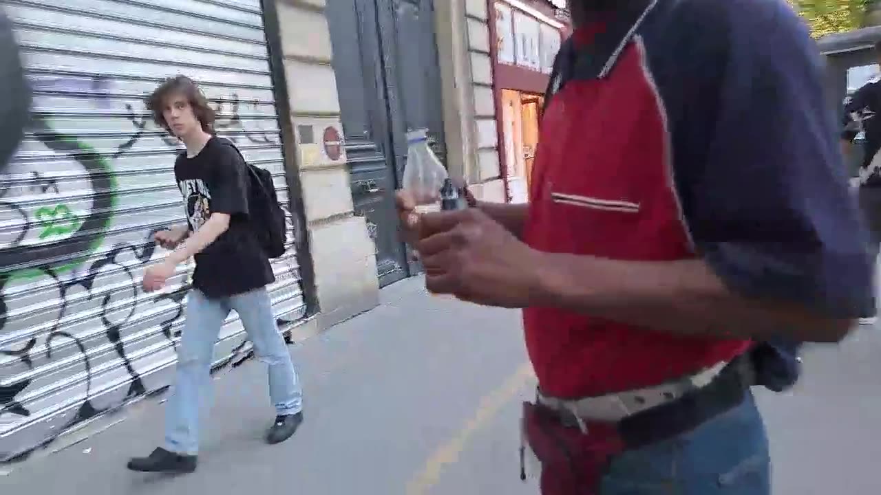 2023-07-06 (11) - Camouflage avancé - Twitch Posty78 (clip)