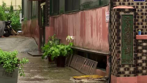 South Korea braces for 'very strong' typhoon