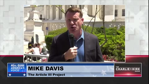 Charlie Kirk & Mike Davis On the Unprecedented Imprisonment of MAGA Operative Steve Bannon