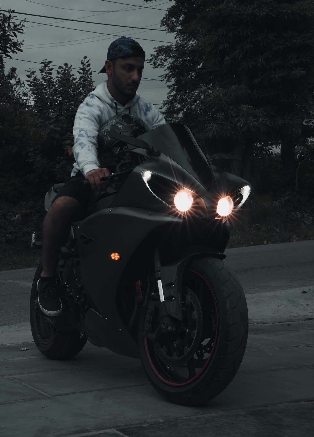 R1 Rrapper Most loaded R1 of Pakistan🇵🇰