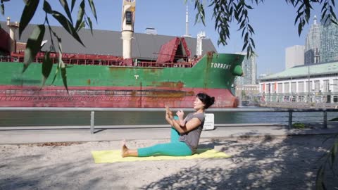 Yoga Moves: Seagull Pose