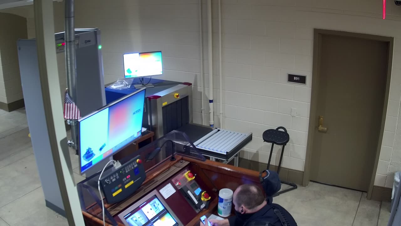 5132CHOBBAGarageScreening1_2021-01-05_07h05min06s293ms.mp4