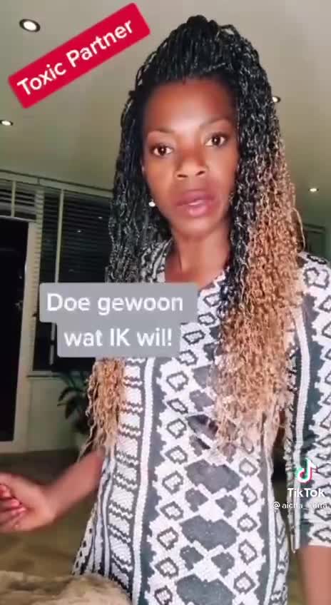 Rutte en de jonge mishandelen het volk #1