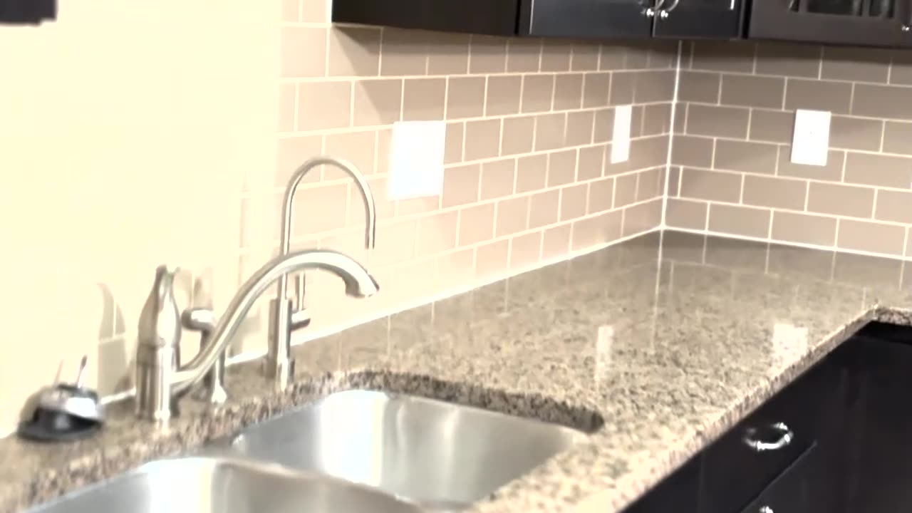 Stunning Home for Sale in Pickerington, OH | 259 Fox Glen Drive E