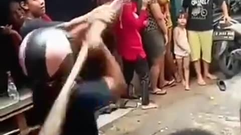 Wrong hit. Want to hit the wood that hit the head