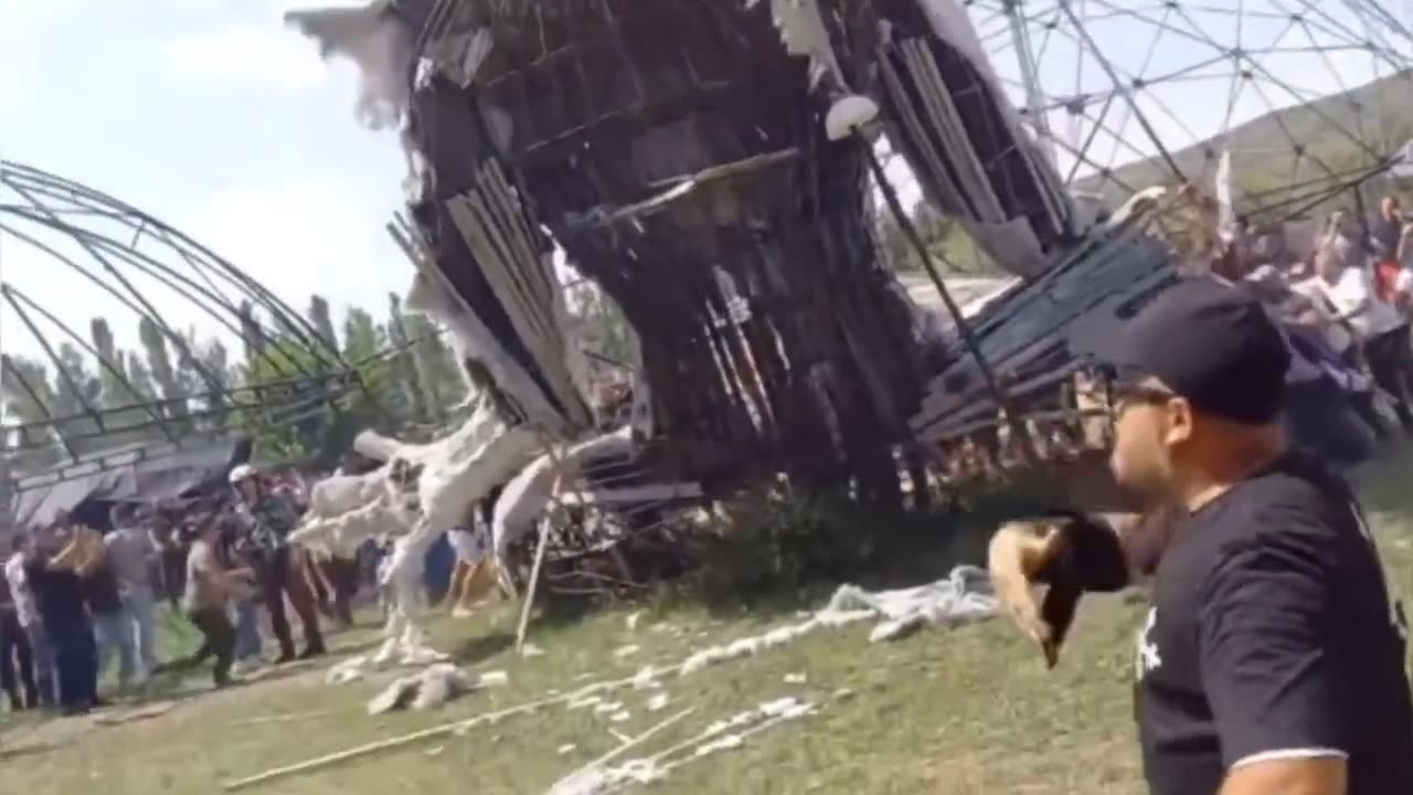Crowds in Georgia destroy and burn the structure that was supposed to host LGBTQI Pride in Tbilisi