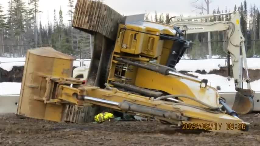 Wet'suwet'en Nation condemns northern BC pipeline attack as new images released