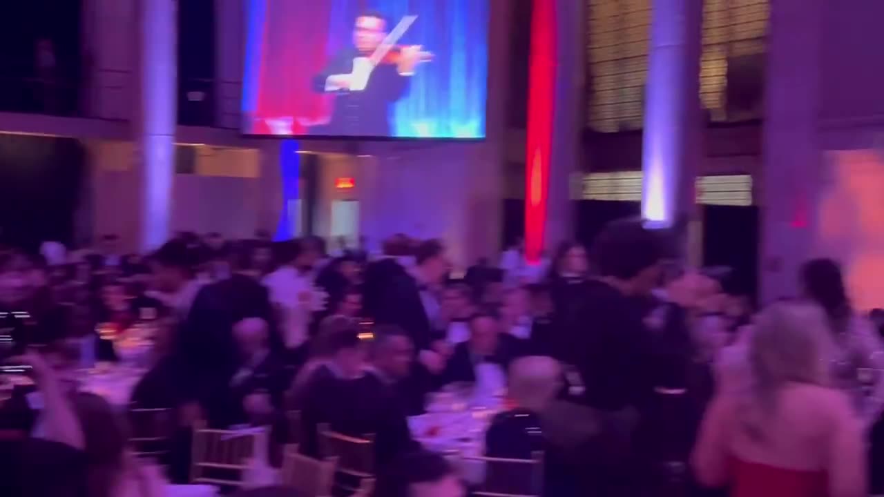 PACKED HOUSE at the 111th @NYYRC gala awaiting Pres. Trump