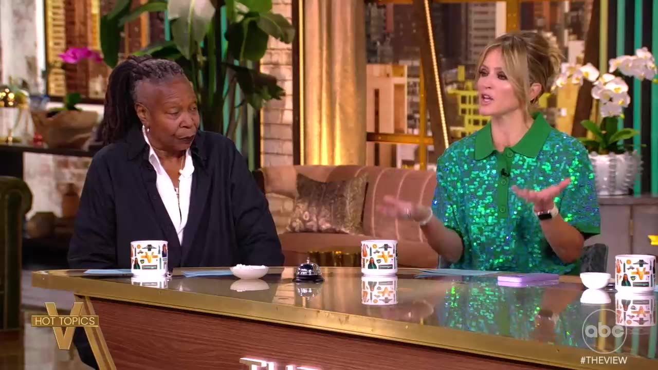 Ex-Trump aide swears Huckabee Sanders was 'the kindest person' — but now is 'toxic'