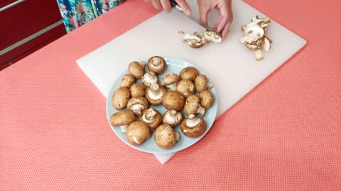 This dish tastes BETTER than MEAT! A simple recipe of MUSHROOMS and ASPARAGUS.