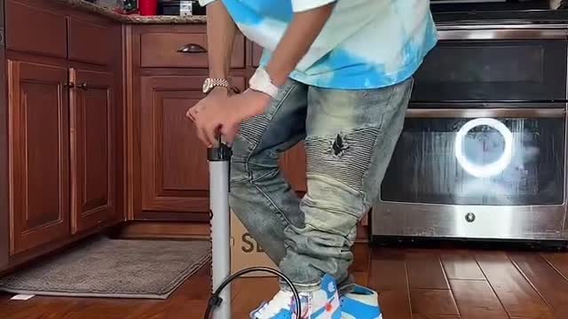 Pumping air into my Yeezy Slide!