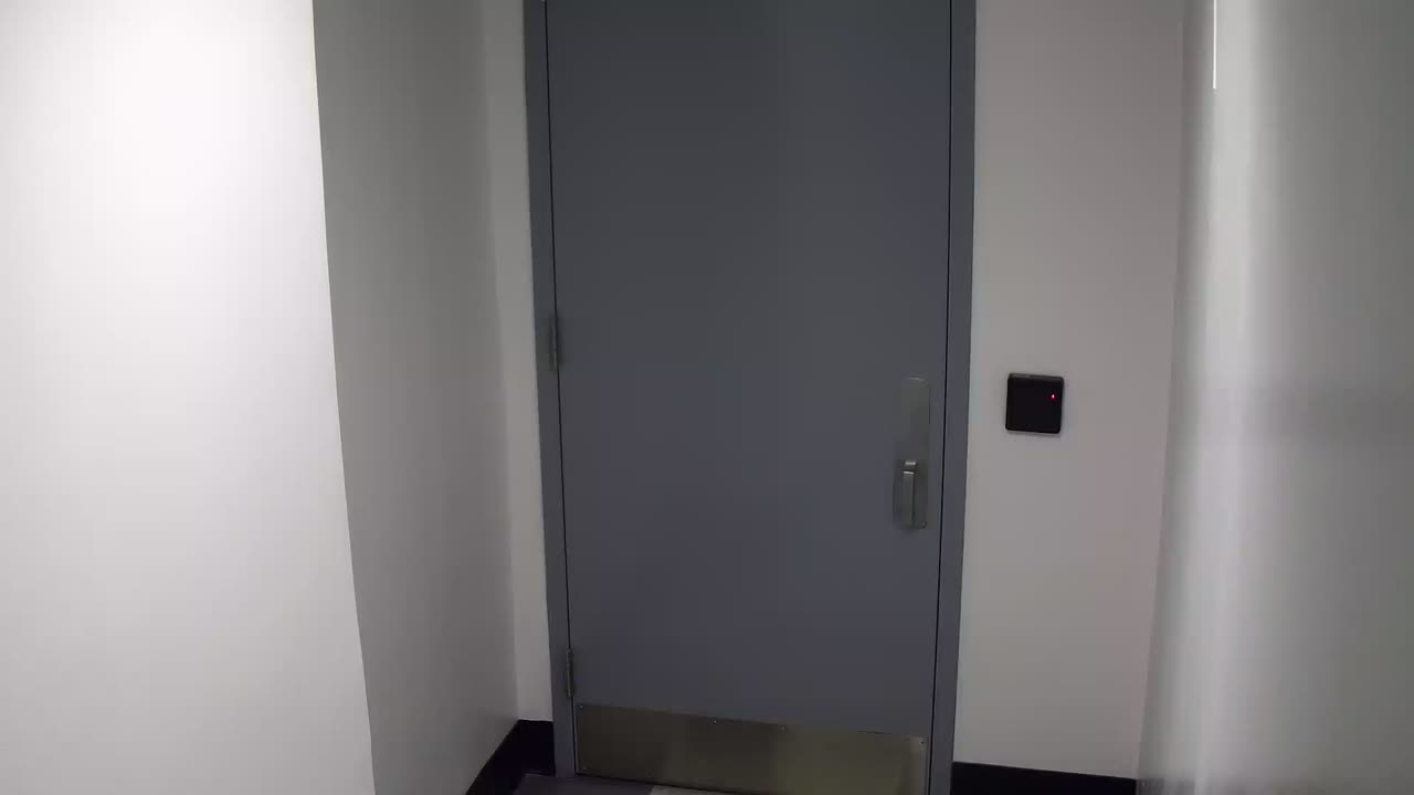 6171RHOBG2G202BStairwaySide_2021-01-05_02h20min01s677ms.mp4