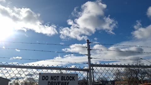 A cloudy day?? Fake "clouds"