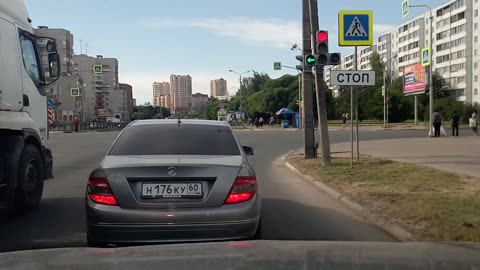 Нарушение правил дорожного движения Псков 2018 06 16