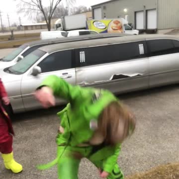 2 pro vax Effetti Canticchiano .....